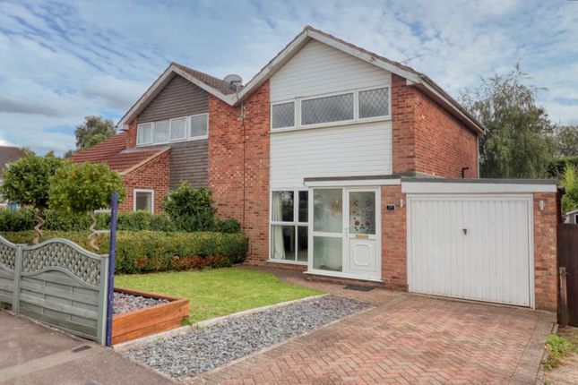 Semi-detached house for sale in Willow Close, Gainsborough