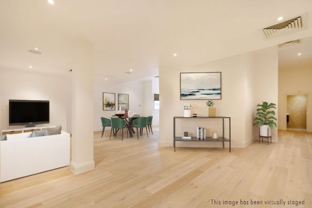 Thumbnail Flat for sale in Victoria Residences, Victoria Street, Windsor, Berkshire