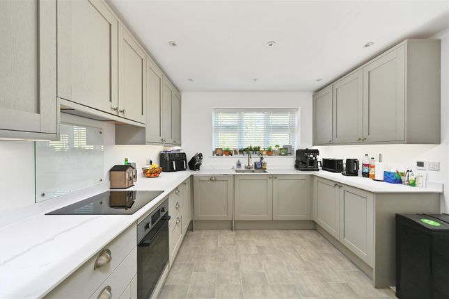 1 Preston Cottages, Watermill Lane, Bexhill-On-Sea photo 4