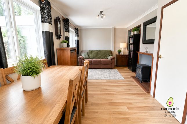 25 Manor Close, Buxton, Norfolk photo 4