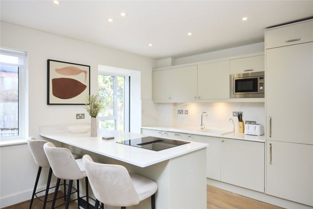 6, Grace's Mews, St John's Wood photo 2