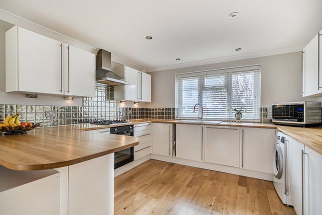 51, Aldebury Road, Maidenhead photo 2
