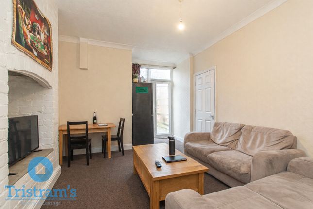 13, Elmsthorpe Avenue, Nottingham photo 3