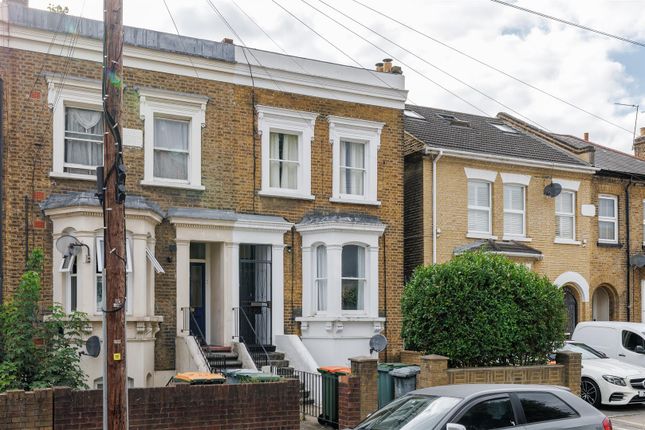 Carnarvon Road, E15