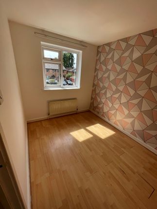 Milan Road, Southall photo 2
