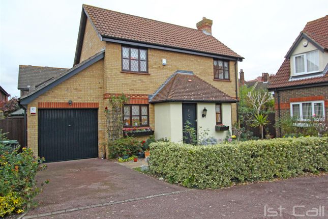 Detached house to rent in Alleyn Place, Westcliff-On-Sea