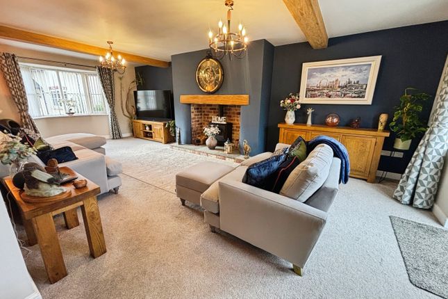 4, Hilton Court, Saxilby photo 2