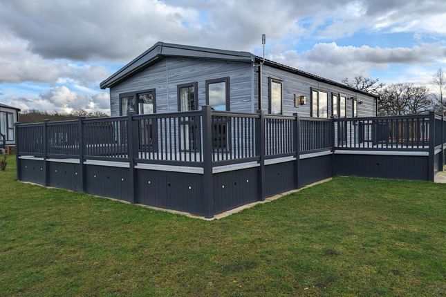 Thumbnail Lodge for sale in Stixwould Road, Woodhall Spa