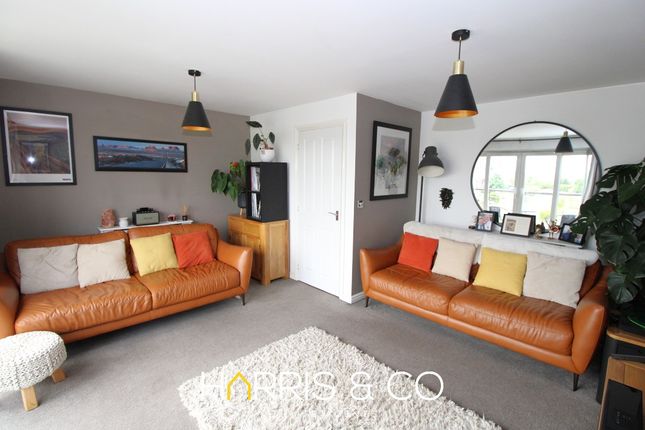95, Windward Avenue, Lancashire photo 2
