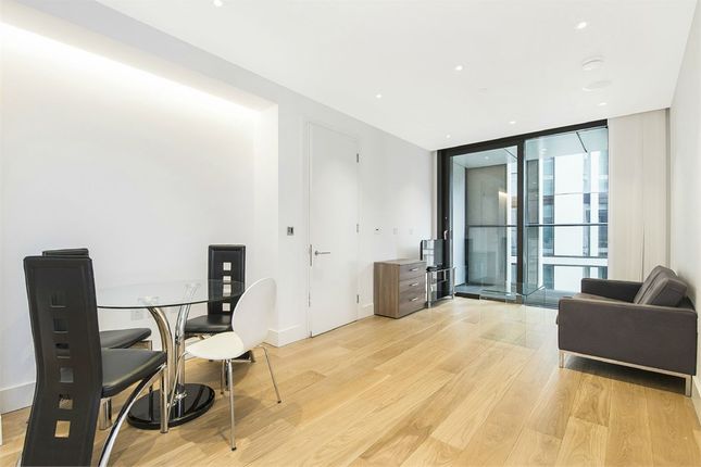 Thumbnail Flat for sale in Merchant Square East, London