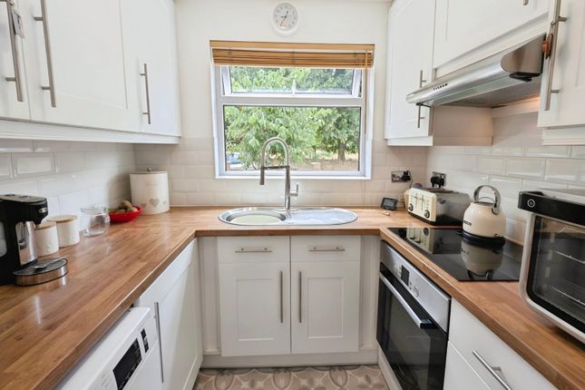 1, Five Acre Drive, Bristol photo 3