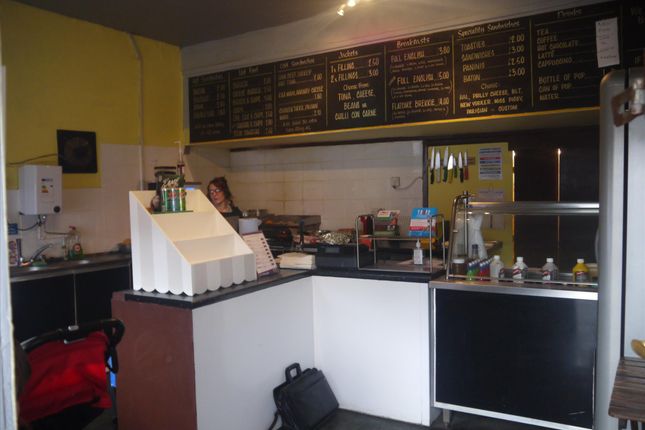 Restaurant/cafe for sale in Cafe & Sandwich Bars BD12, Wyke, West Yorkshire