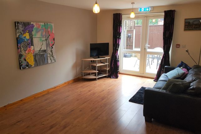 End terrace house to rent in Russell Road, Forest Fields, Nottingham