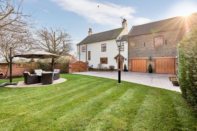 4-bed house on Wood Farmhouse Doncaster Road, Goole, £550,000