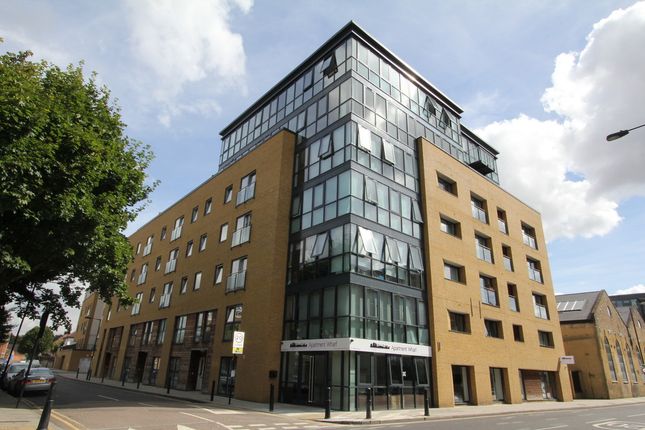 Thumbnail Flat to rent in Forge Square, London, London