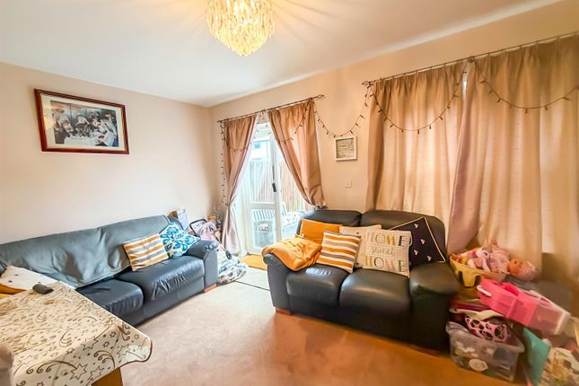7, Sage Court, Maidstone photo 4