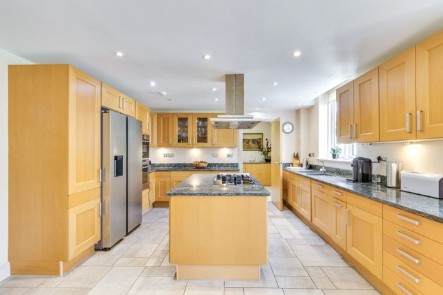 Apartment 119 Westfield, 15, Kidderpore Avenue, London photo 4