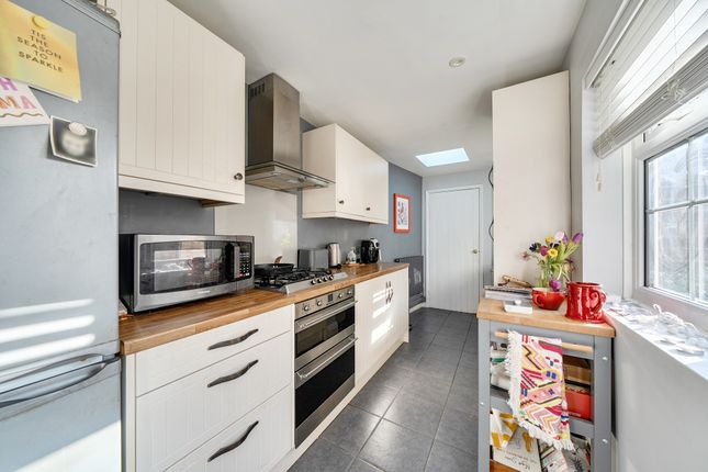 5 Longs Cottages, Alma Road, Esher photo 3