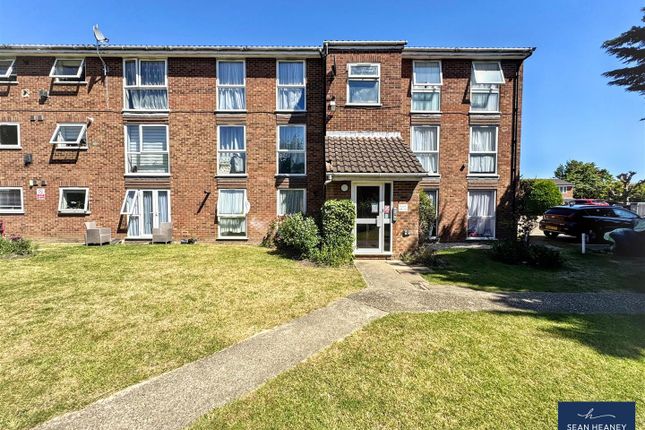 129, Shurland Avenue, Barnet photo 2