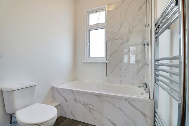 140, Hildaville Drive, Westcliff-on-sea photo 4