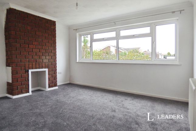 8, Henfield Close, Worthing photo 2
