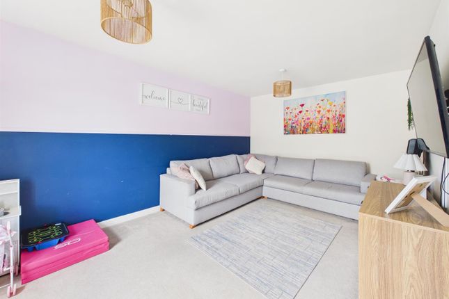 80, Guan Road, Gloucester photo 3