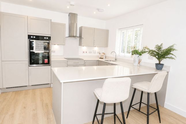 15, The Grainger, Hawthorn Grove, North Mundham, Chichester photo 3