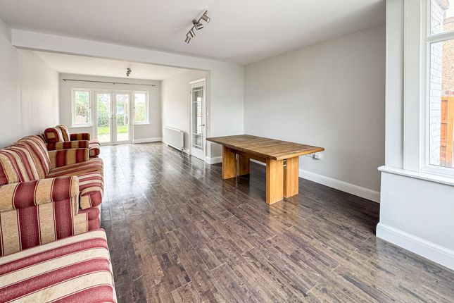 232 Whitchurch Lane, Edgware photo 3