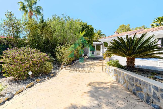 Villa for sale in Calle Cipres 29, Pinar De Campoverde, Alicante, Valencia, Spain