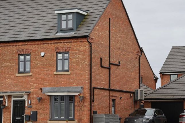 8, Giffin Way, Sawbridgeworth photo 2