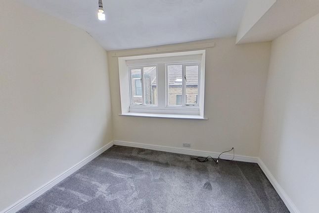 106, Market Street, Bradford photo 4