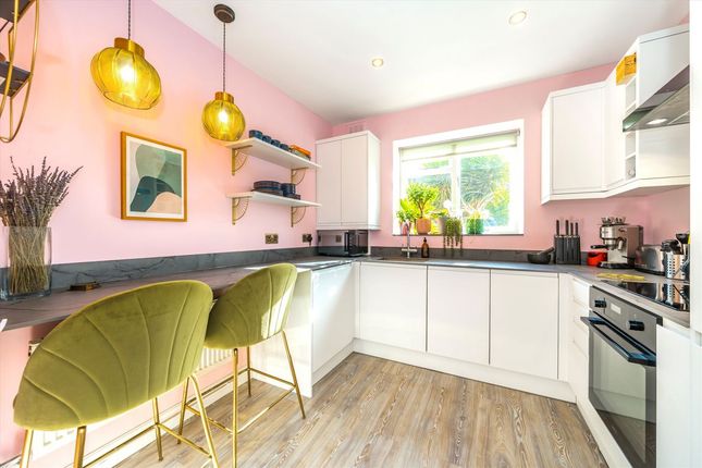 Ground Floor Flat, 17, Chippenham Road, Maida Vale photo 3
