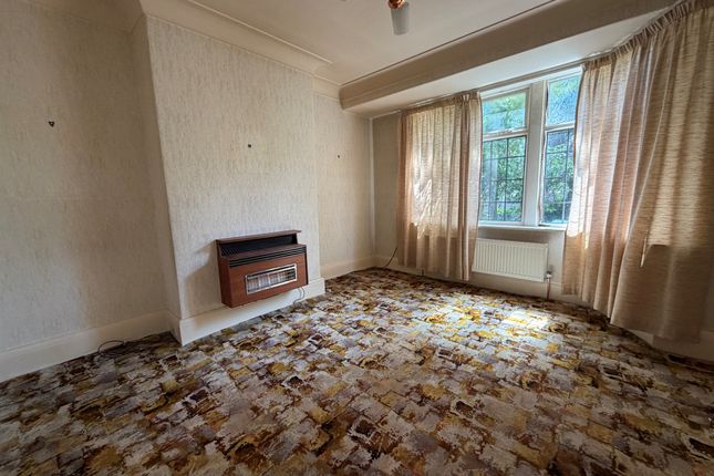122, Savile Park Road, Halifax photo 2