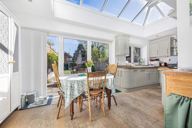 Chain Cottage, Wokingham Road, Hurst photo 4