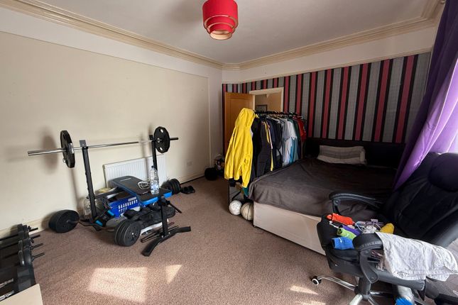 6, Castle Terrace, Milford Haven photo 2