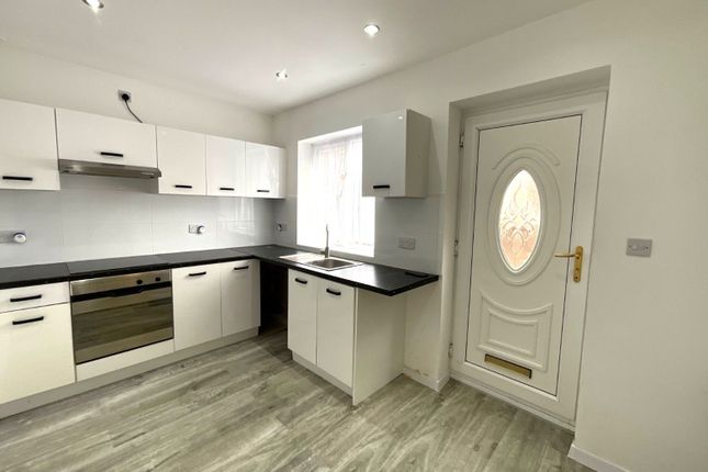 1B, Kings Road, Doncaster photo 2