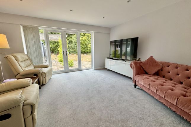 The Hideaway, 6, Woodmancourt, Godalming photo 4