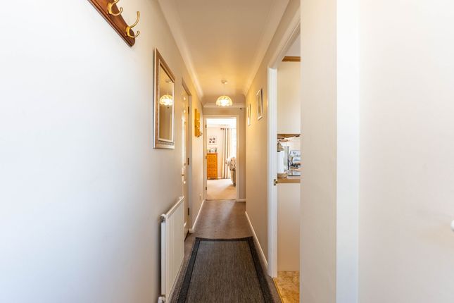 31 Bedgebury Close, Rochester photo 4