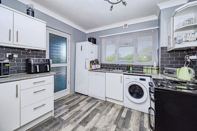 13, Sheephouse Road, Hemel Hempstead photo 2