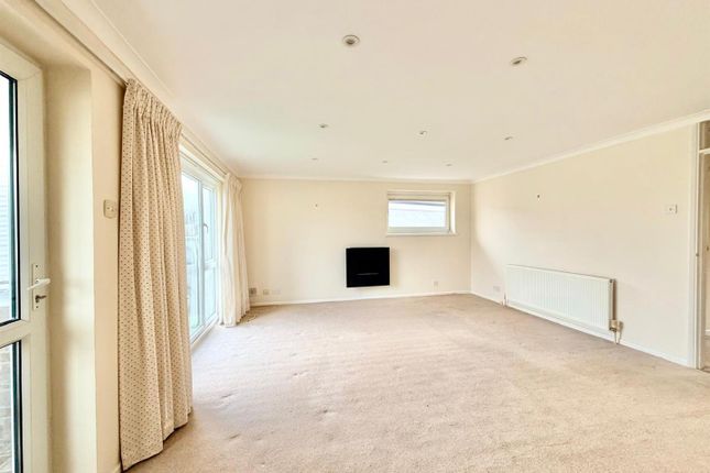 10, Hogarth Close, Plymouth photo 4