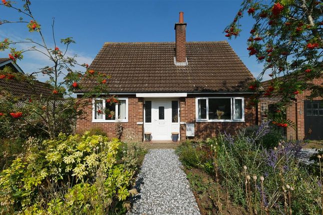 Detached house to rent in Weir Road, Hemingford Grey, Huntingdon