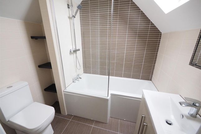 Apartment 2, 13, Church Street, Guisborough photo 3