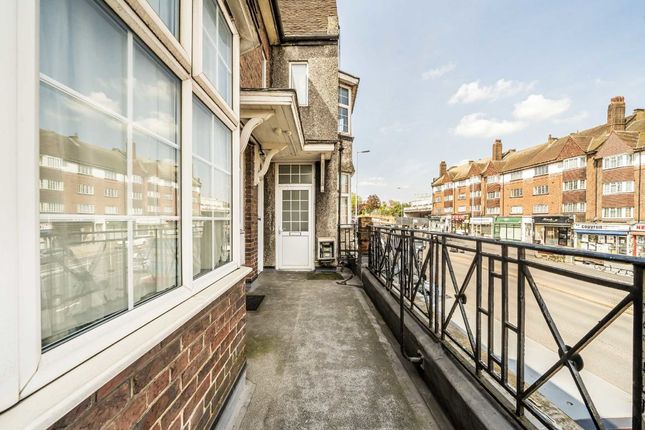 Thumbnail Flat for sale in Watford Way, London