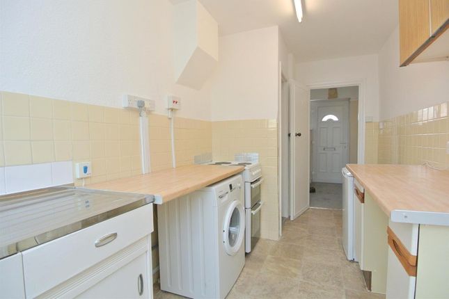 27, Windsor Drive, Ashford photo 4