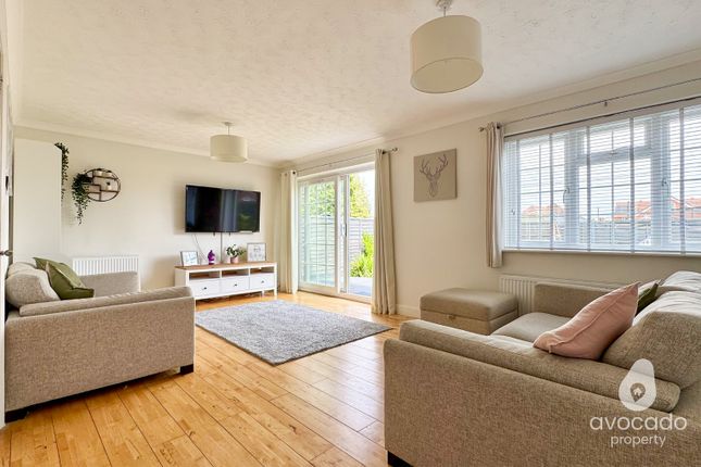 5 Pegasus Close, Thatcham, Berkshire photo 4