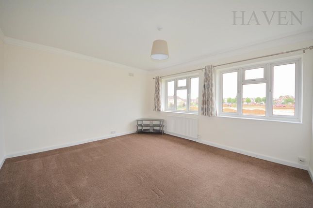 5, Granville Place, High Road, London photo 2