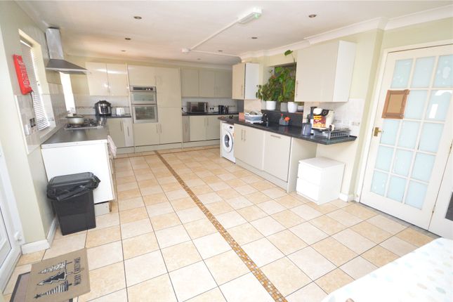 43, Julius Gardens, Bedfordshire photo 2