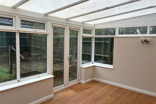 Crowhurst Crescent, Storrington photo 4