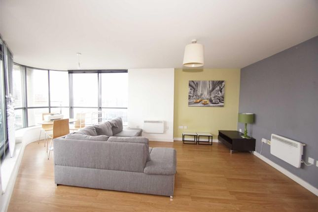 72, Skyline, Leeds photo 4