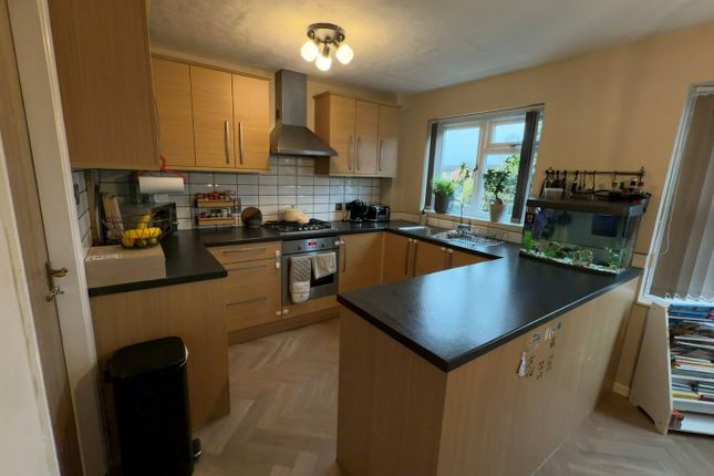 1, Stiles Close, Leicester photo 3